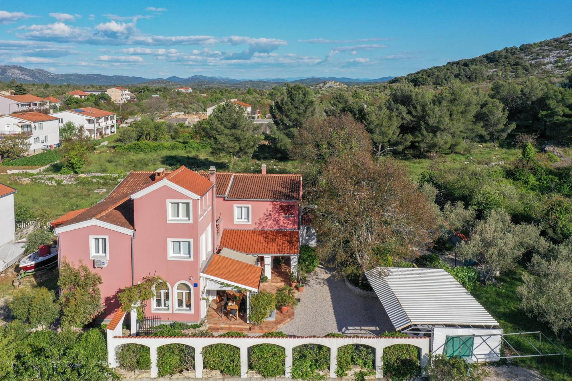 Villa Arta Drage Bagian luar foto