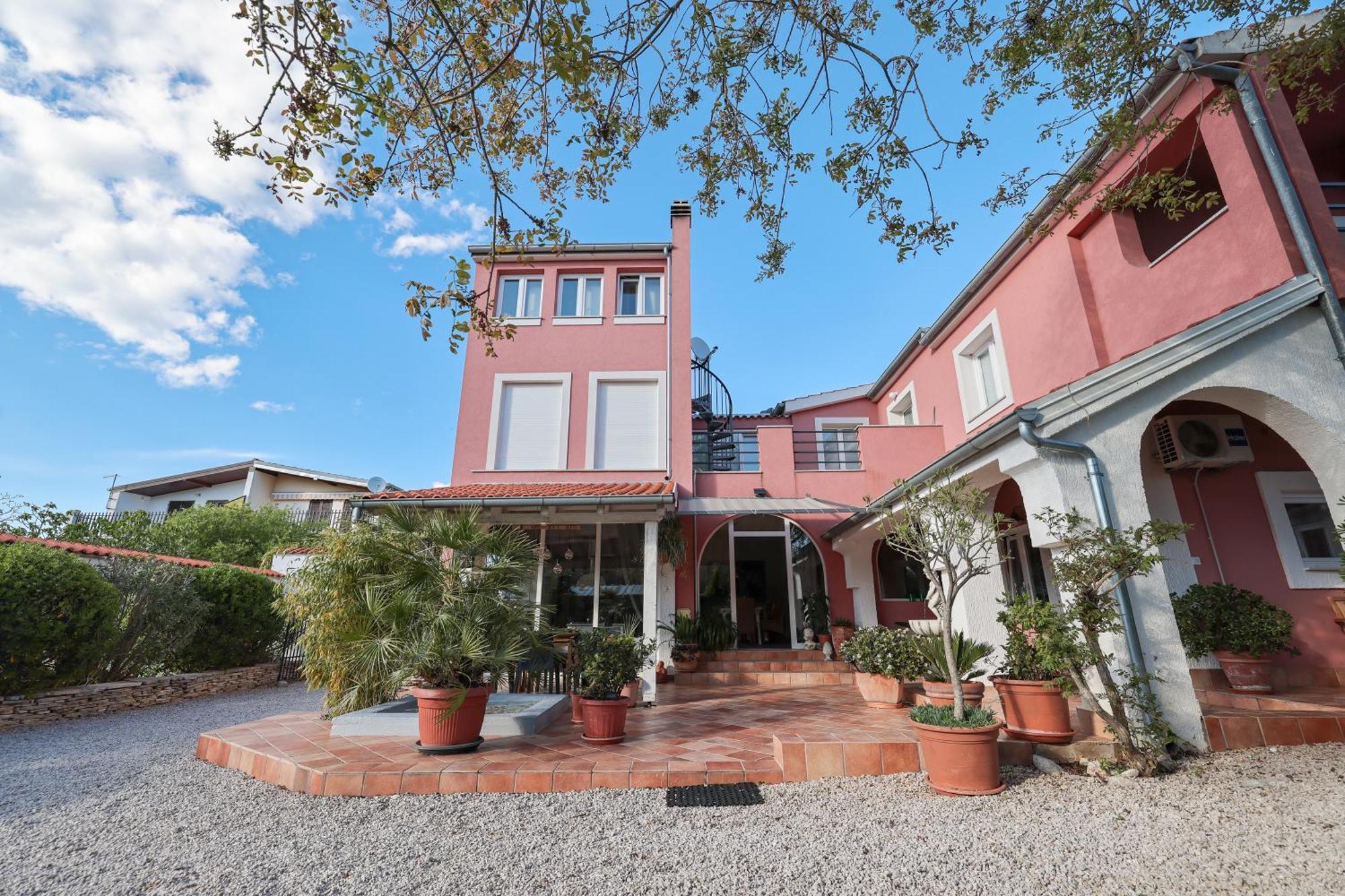 Villa Arta Drage Bagian luar foto